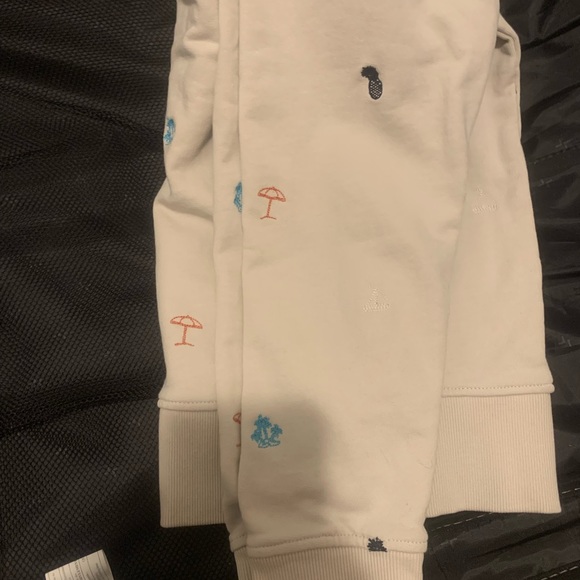 Jack and Jones keep it real sweater size L. Pineapples, umbrella, islands - Picture 9 of 13